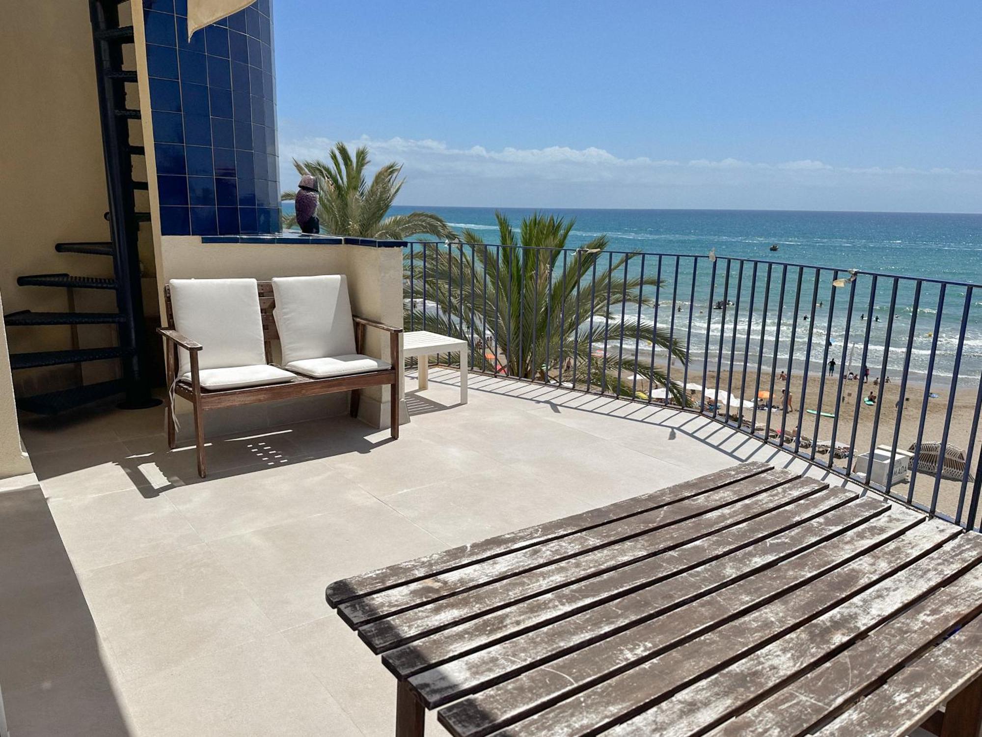 Sitges Aiguadolc Playa Apartman Kültér fotó