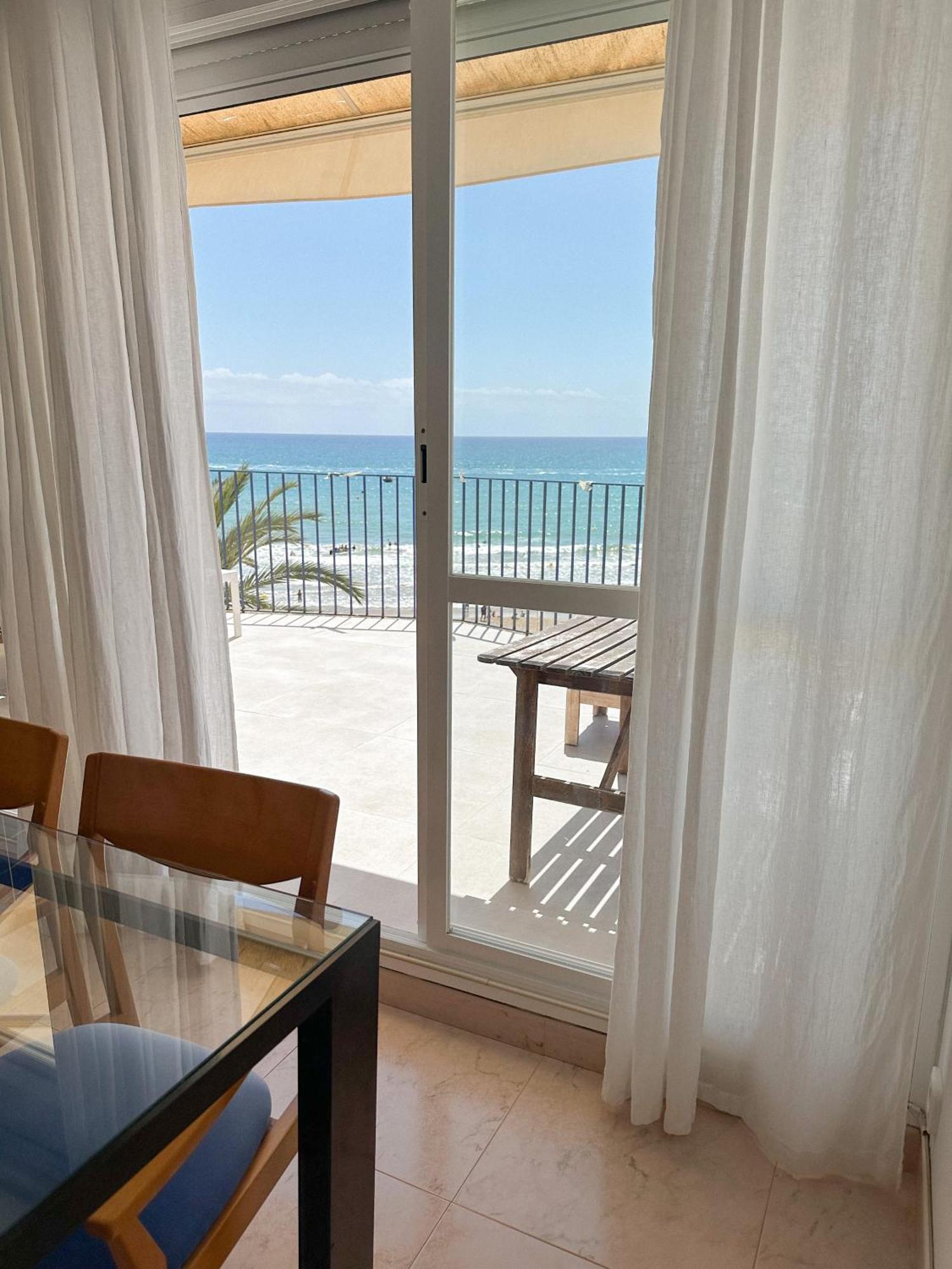 Sitges Aiguadolc Playa Apartman Kültér fotó